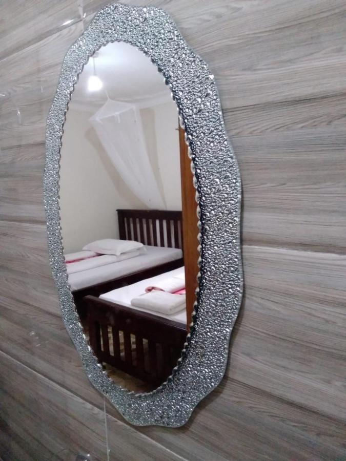 אנטבה Migingo Suites מראה חיצוני תמונה