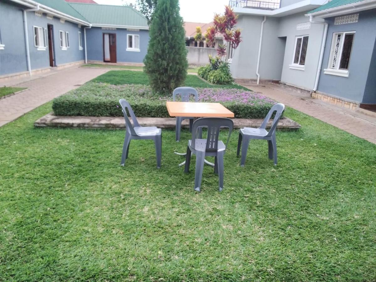 אנטבה Migingo Suites מראה חיצוני תמונה