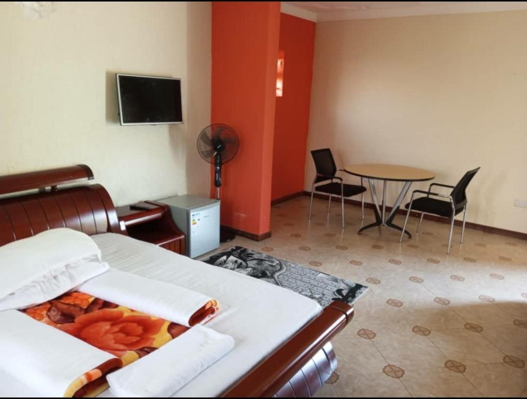 אנטבה Migingo Suites מראה חיצוני תמונה